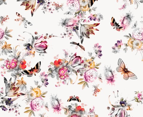 Muslin et blomstermønster med sommerfugle og blomster