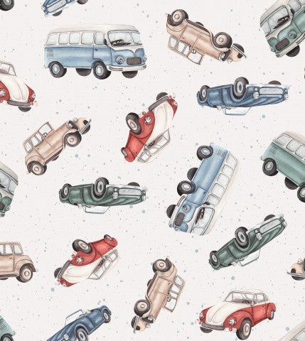 Jersey de canalé con estampado de coches antiguos sobre fondo blanco.