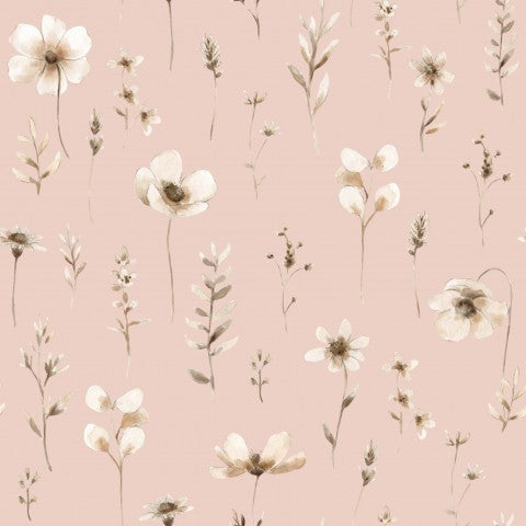 Jersey et lyserødt blomstertapet med hvide blomster på