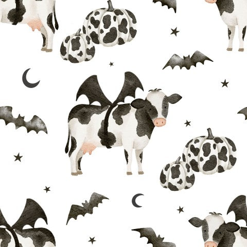 Panamá: una vaca de Halloween sin costuras con murciélagos y calabazas.