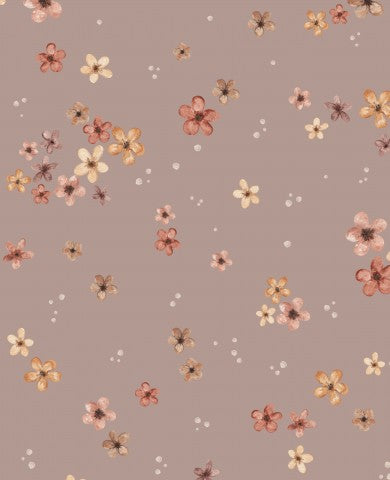 Fiori di cotone satinato su sfondo marrone