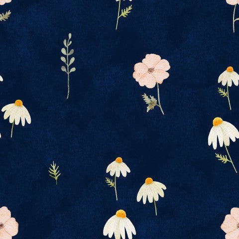 Maglia a coste con motivo di margherite e fiori su sfondo blu scuro
