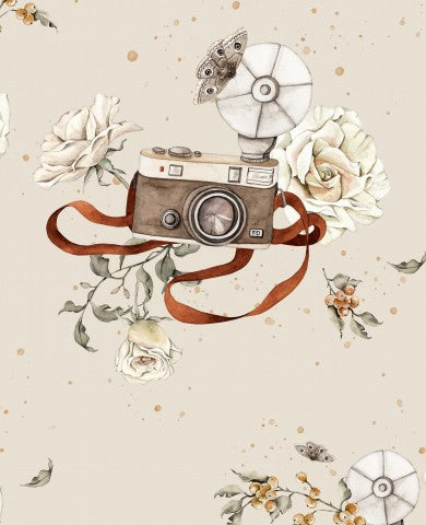 Wasserdichter Stoff einer Vintage-Kamera, Blumen und Schmetterlingen